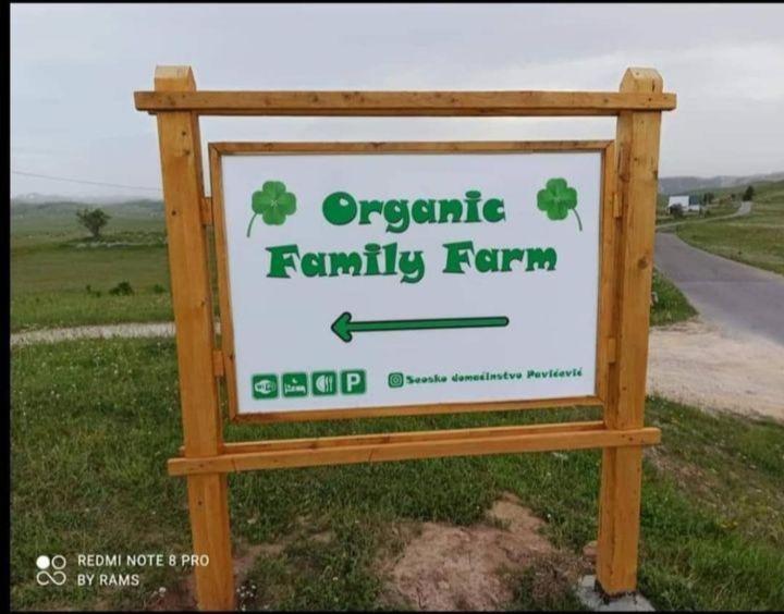 ホテル Organic Family Farm Žabljak エクステリア 写真