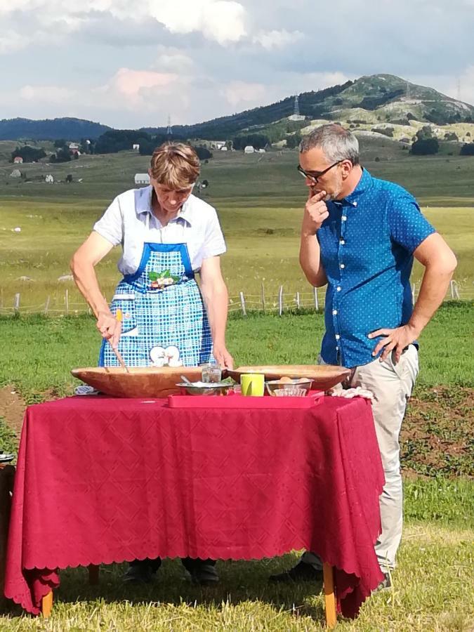 ホテル Organic Family Farm Žabljak エクステリア 写真